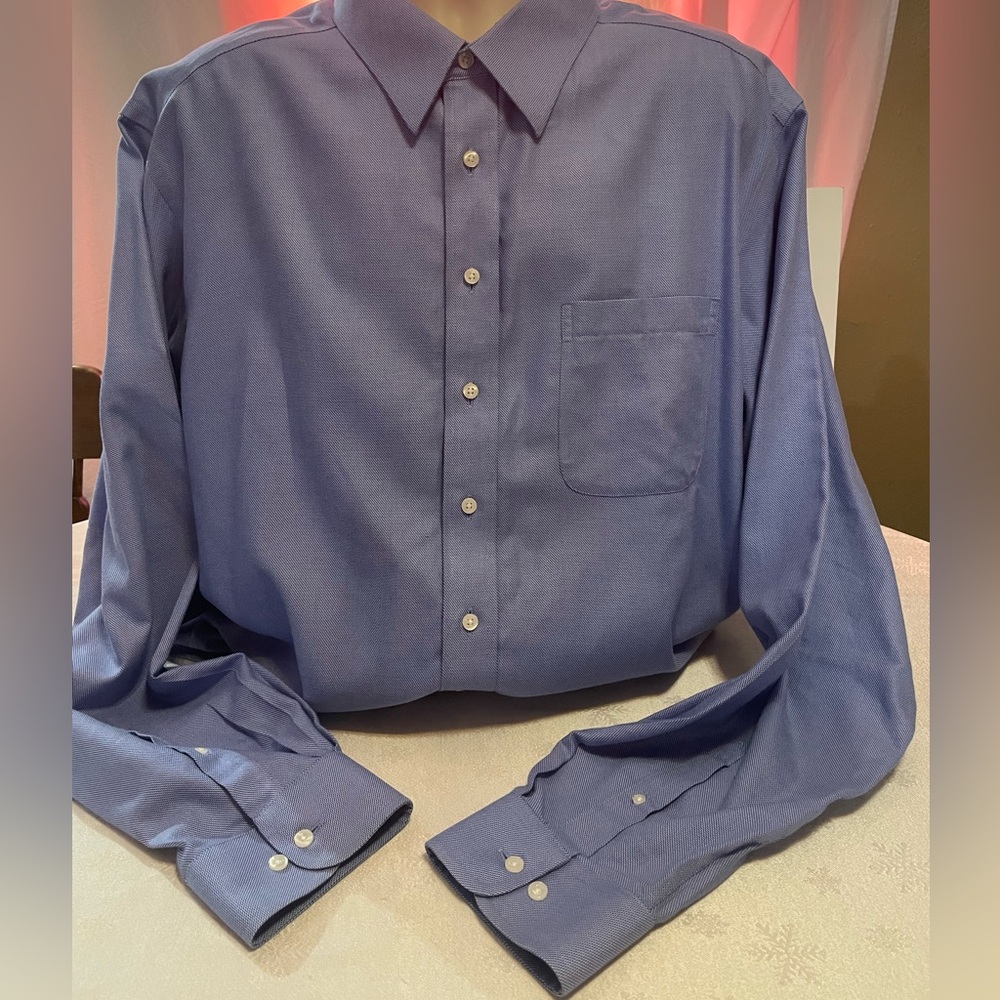Gold Label Roundtree & Yorke Blue & White Plaid Long Sleeve Shirt